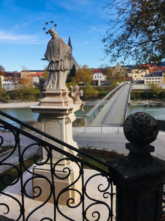 Ferienwohnung An Der Romantischen Salzachschleife Naehe Salzburg Лауфен Екстериор снимка