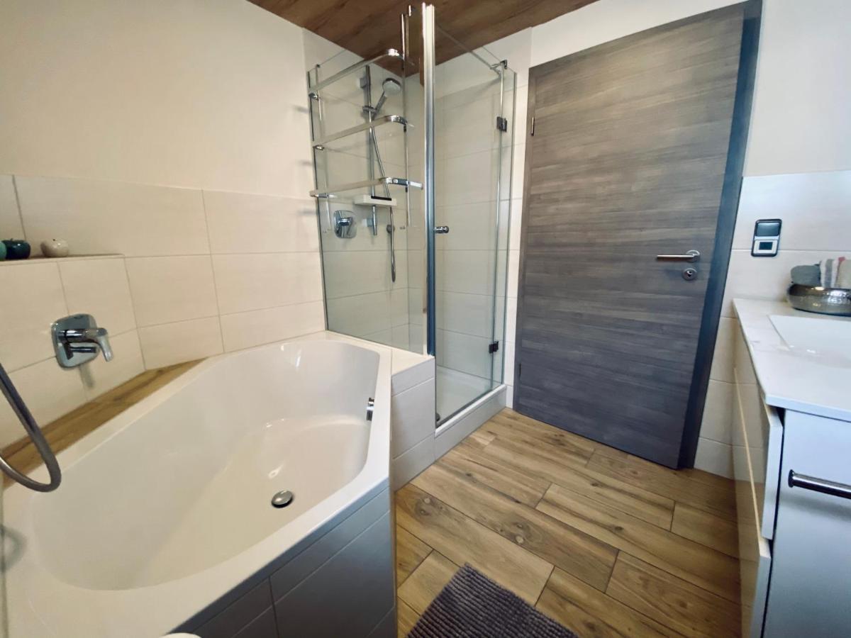 Ferienwohnung An Der Romantischen Salzachschleife Naehe Salzburg Лауфен Екстериор снимка