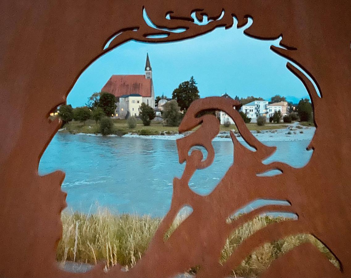 Ferienwohnung An Der Romantischen Salzachschleife Naehe Salzburg Лауфен Екстериор снимка